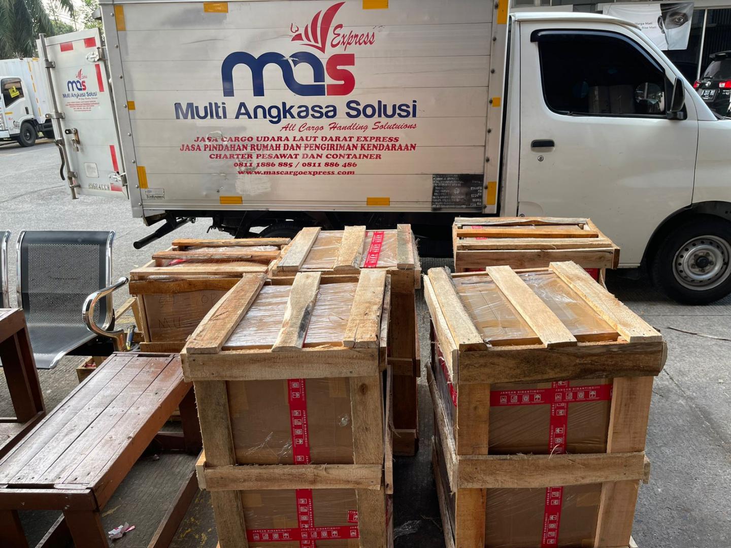 Jasa Ekspedisi Cargo Jakarta ke Leweloba Teraman