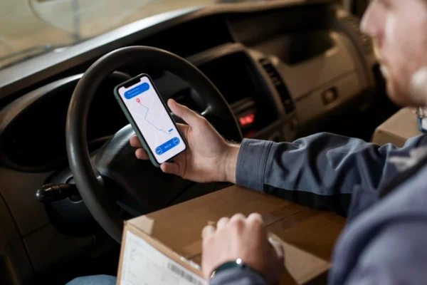 aplikasi aggregator logistik